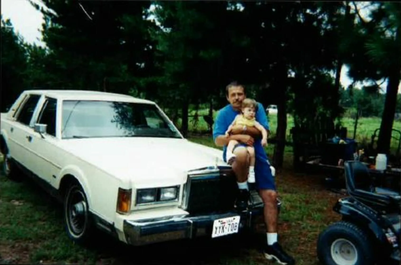 Robert Roberson with his daughter Nikki before she passed away. (Image courtesy of the Roberson family)